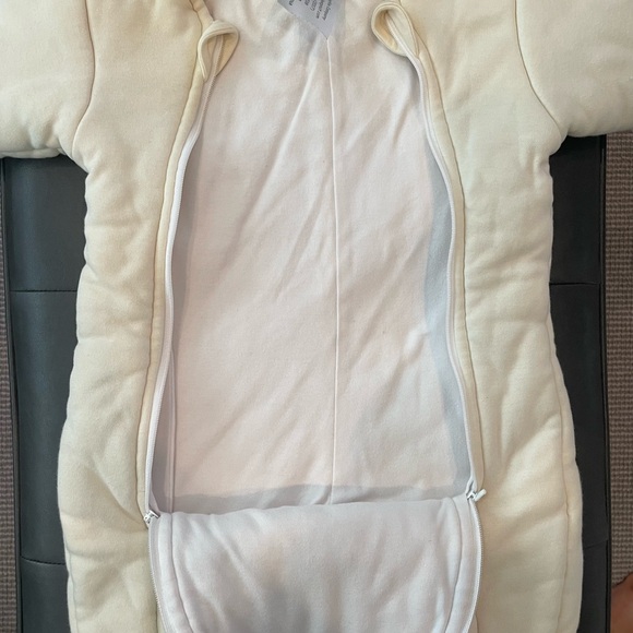 Baby Merlin Magic Sleepsuit size Large EUC - Picture 5 of 6